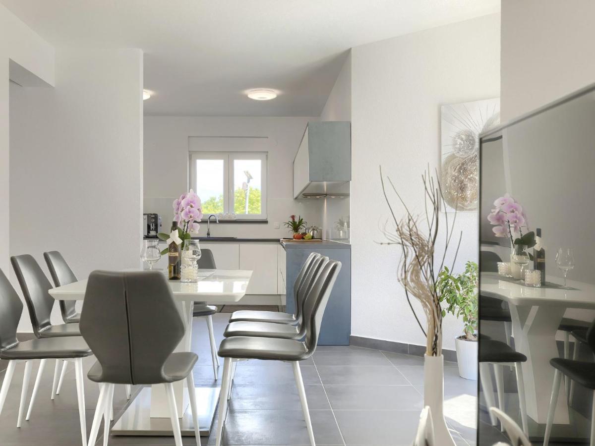 Holiday Home Villa Gocci By Interhome Kmeti エクステリア 写真