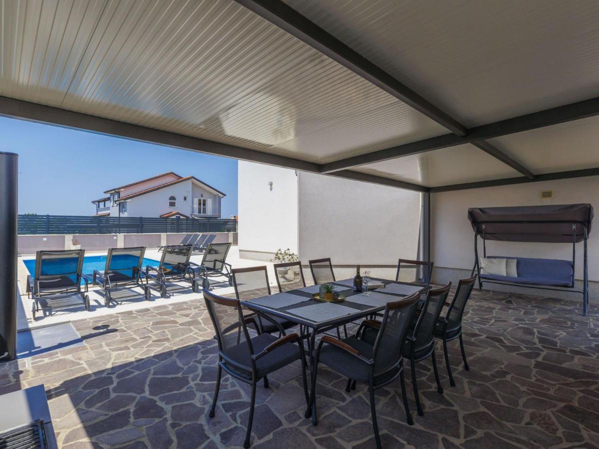 Holiday Home Villa Gocci By Interhome Kmeti エクステリア 写真