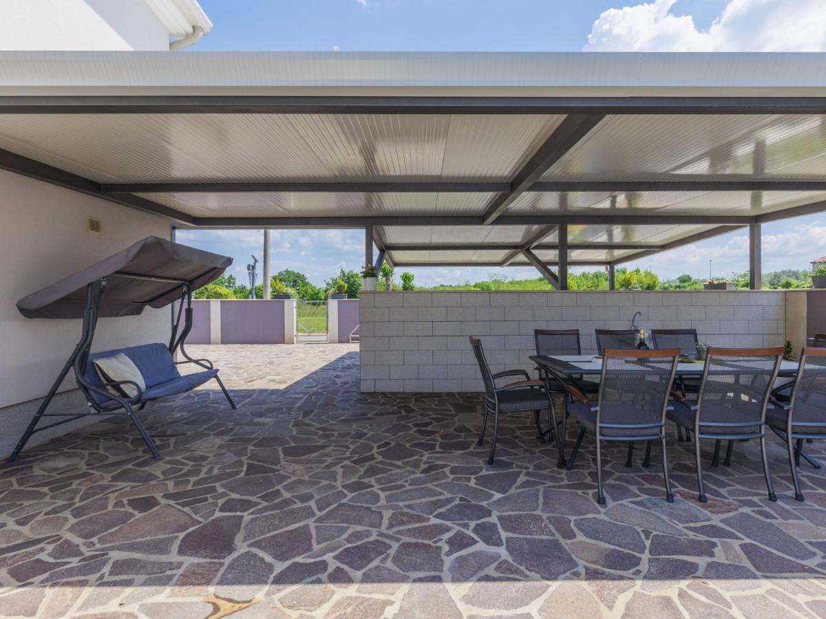 Holiday Home Villa Gocci By Interhome Kmeti エクステリア 写真